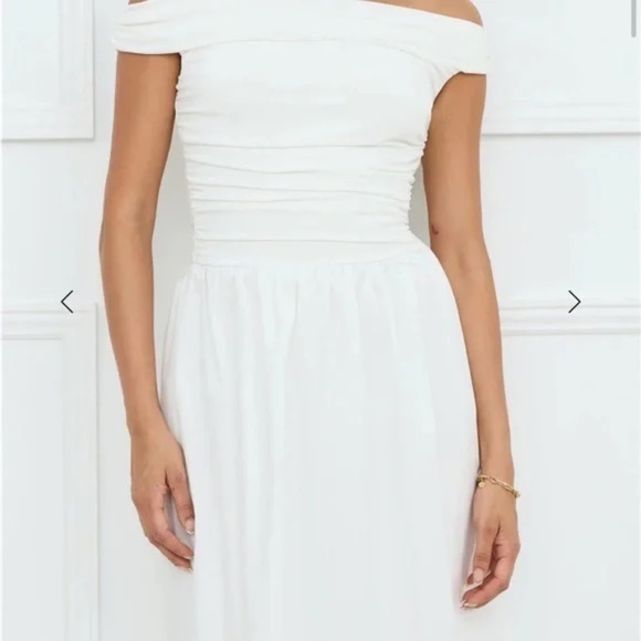 Hello Molly Camellia Charm Off Shoulder Maxi Dress Size Small - Picture 4 of 7